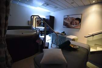 Cruise & Maritime Columbus Spa 3.JPG